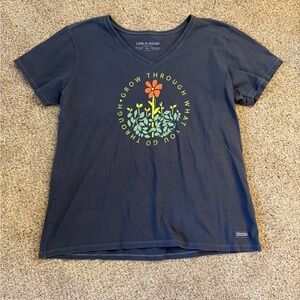⭐️ 3/$20 Life is good ‘grow through what you go through’ T XL